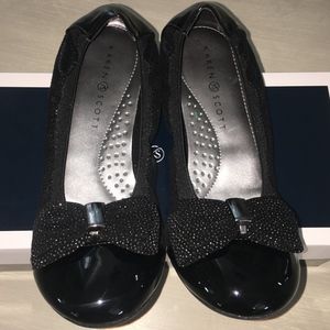 Karen Scott Black Flats with Bow